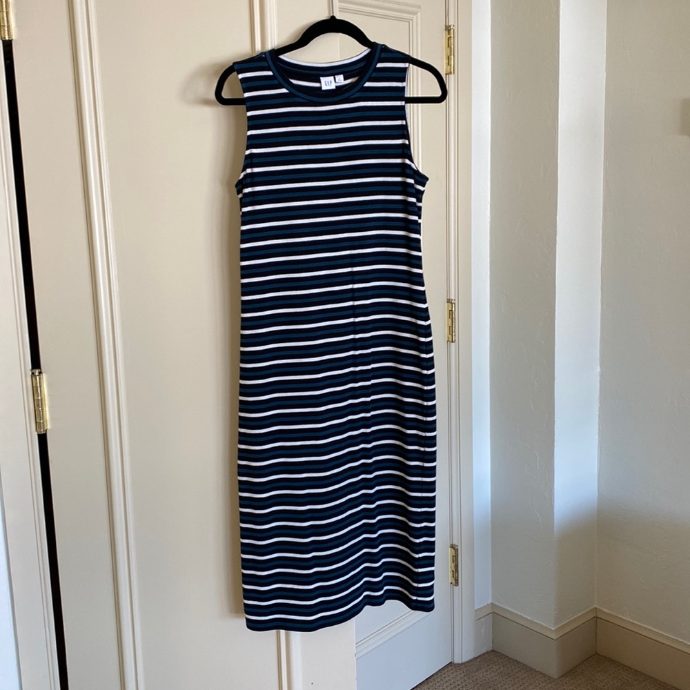 GAP midi size small fitted striped dress